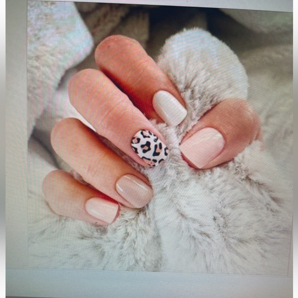 Red Aspen Nail Dashes lot